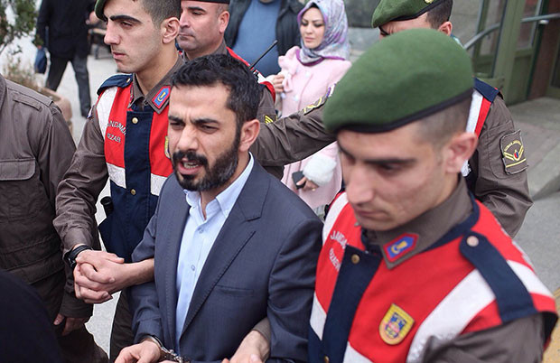 Ahmet Altan: Toplum AKP’yi kenara itecek