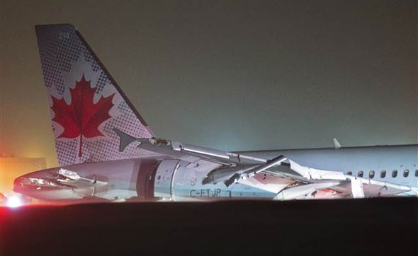 Air Canada uçağı korkuttu