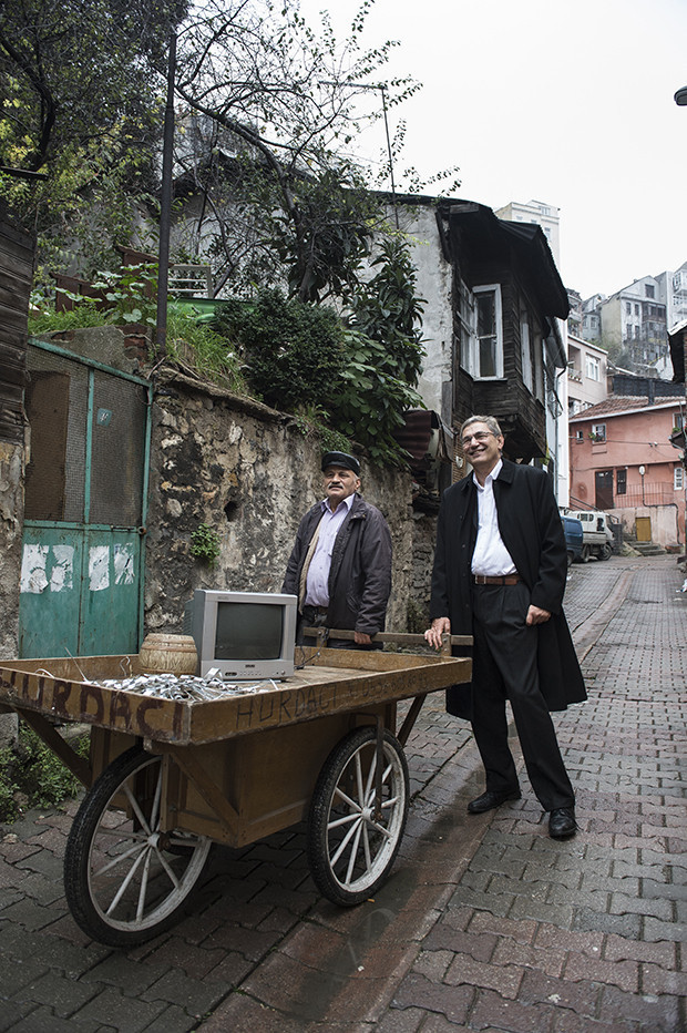 Orhan Pamuk: Türkiye’de düşünce özgürlüğü yerlerde sürünüyor
