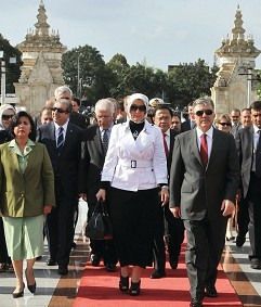 /images/100/0x0/55eb03eef018fbb8f8a5767f