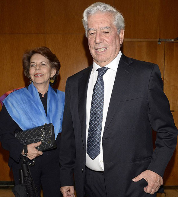 Nobelli yazar Llosa, Enrique Iglesias’ın annesi Isabel Preysler için eşini terk etti