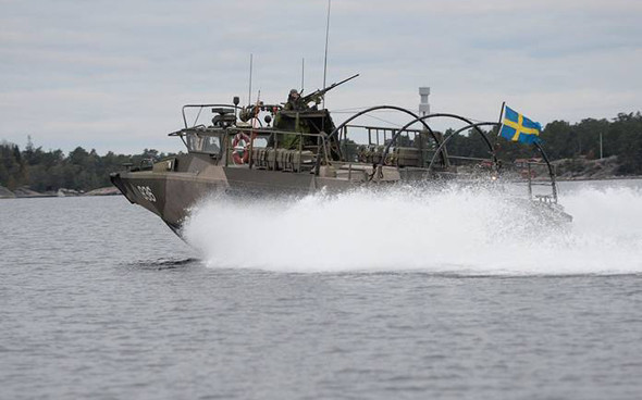 İsveç karasularında askeri hareketlilik