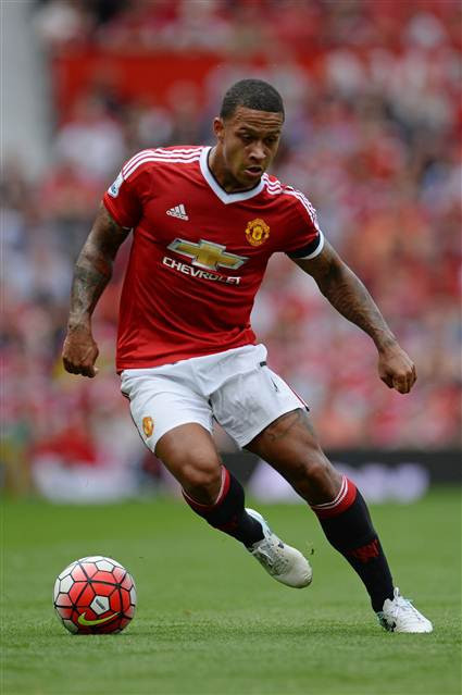 Premier Ligde perdeyi Manchester United açtı