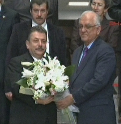 Çolakkadı görevini Salihoğluna devretti