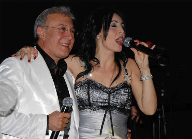 Hürriyet yazarları Ali Kocatepe için sahneye çıkıyor
