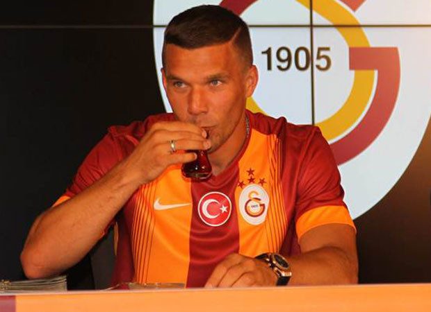 Lukas Podolski imzaladı | Galatasaray Transfer haberleri