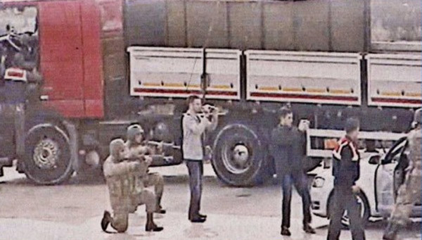 TIR’ları arama emrini veren Alay Komutanı görevden alındı