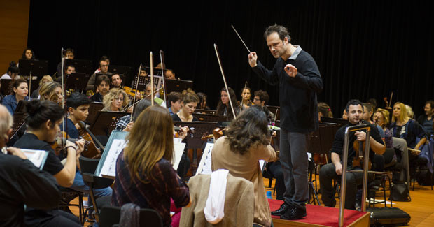 Onuncu yılda Sacha Göetzel desteği