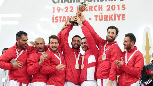 Kadın Kata ve Erkek Kumite Milli Takımları şampiyon oldu