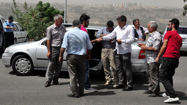 Licede Mahsum Korkmaz heykeli kaldırıldı, olaylar çıktı