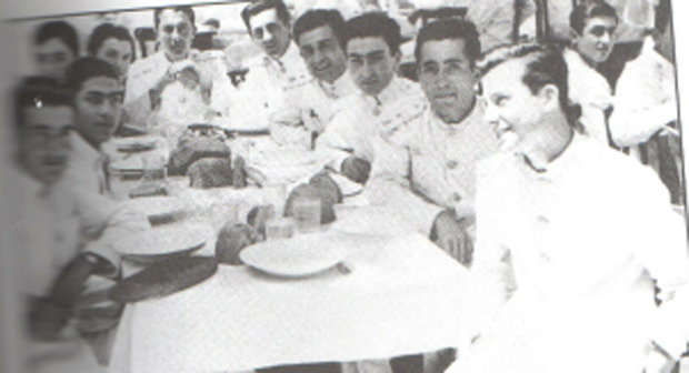 Huysuz Virjin Teyze’nin nur topu gibi oğlu oldu