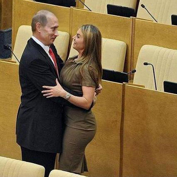 Putinle adı çıkan Rus vekil istifa etti