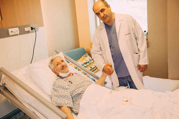 Prof. Yalçın Polat: Karaciğer kızım gibi organ nakil ameliyatlarında onunla konuşuyorum