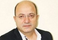 Gizli tanık, Çiçeke yeşil üniforma giydirdi