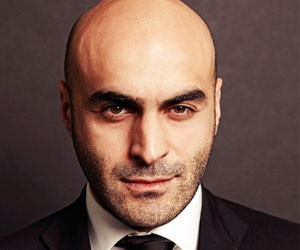 Aşka sırt dönmek çok büyük aptallık