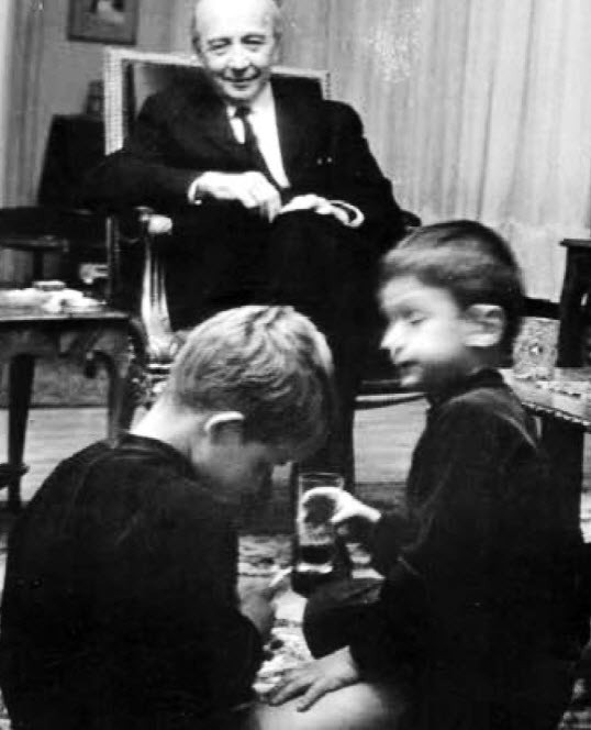 Vefatının 19. yılında Koç Ailesi babalarını ve dedelerini anlattı