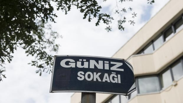 Demirelin Güniz Sokaktaki evine taziye ziyareti
