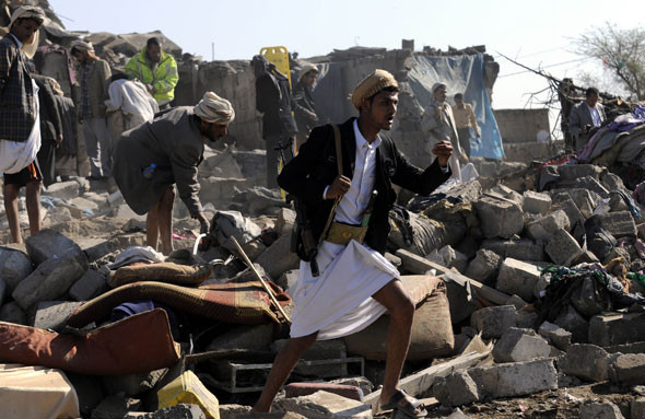 Arap ülkelerinden Yemen’e hava saldırısı