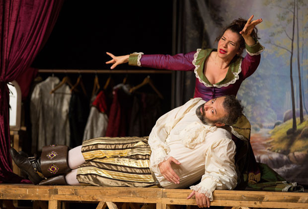 Levent Üzümcü: Ege Denizi insan mezarlığına döndü