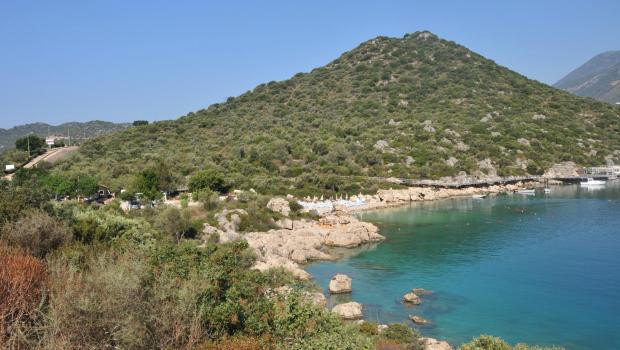 Kaşın el değmemiş plajına beton dökülecek