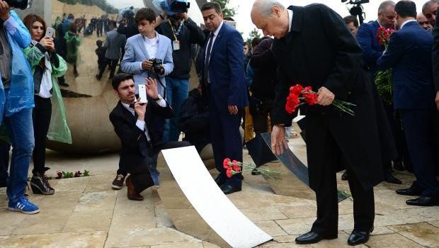 Bahçeli: Başkaları ikbal peşinde koşarken, şehitlerimiz hak, hakikat yolundan hiç ayrılmadı