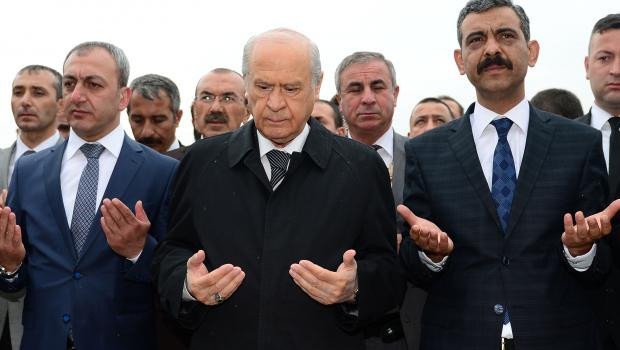 Bahçeli: Başkaları ikbal peşinde koşarken, şehitlerimiz hak, hakikat yolundan hiç ayrılmadı