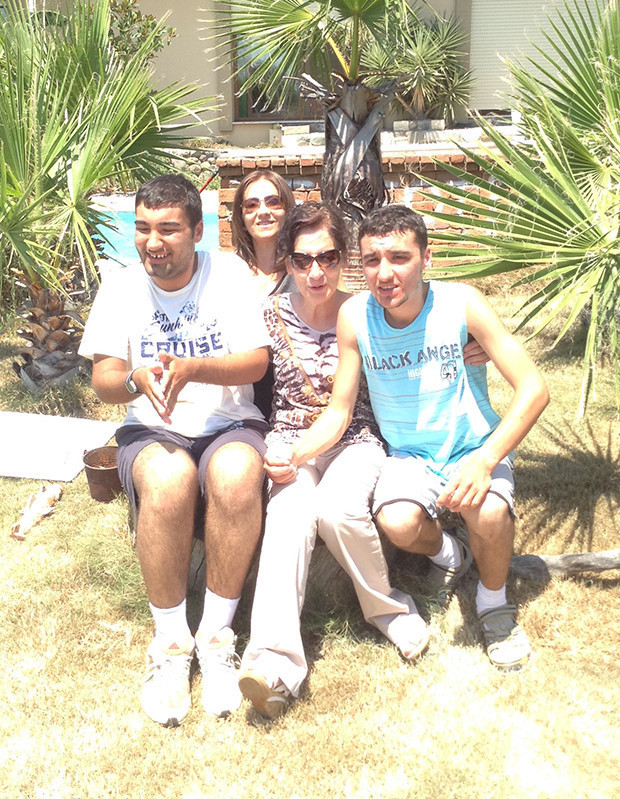 Bir annenin isyanı:  Adamlarda telaş, kaygı yokrahatça dövüyorlar çocuğumu