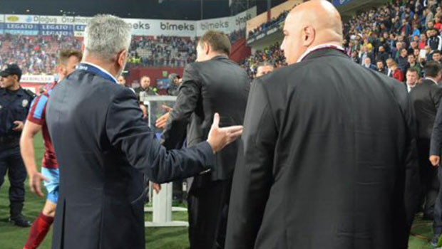 Trabzonda olay Çek elini...