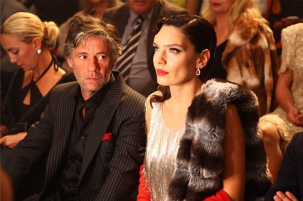 Birol Ünel parasını hep dağıtacak