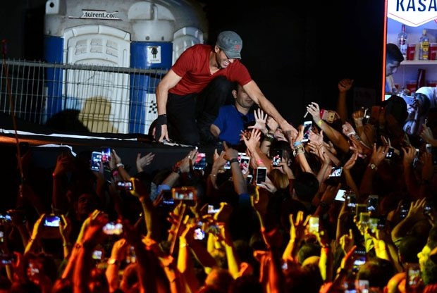 Enrique Iglesias onbinleri coşturdu