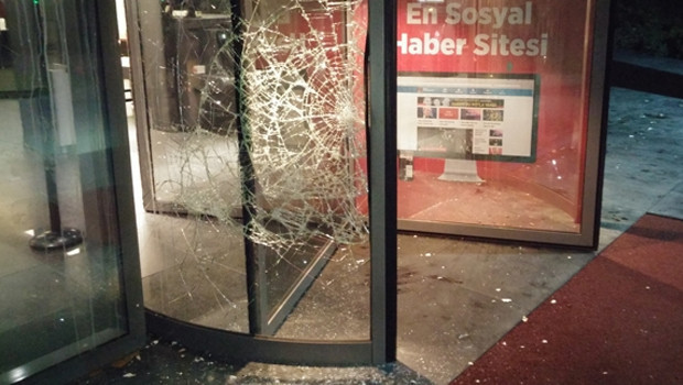 Hürriyete çirkin saldırıya CHP ve MHPden tepki