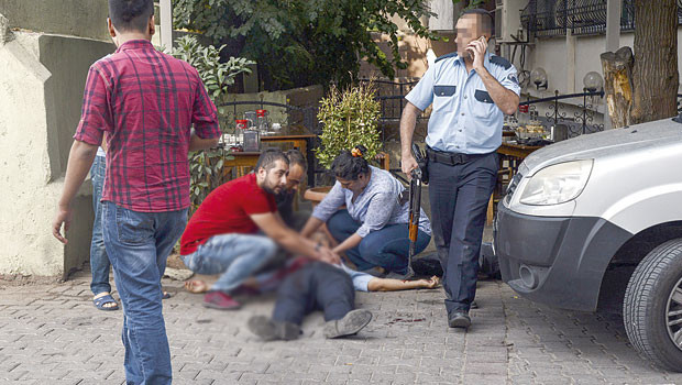 Çorbaya kurşun: 2 ölü