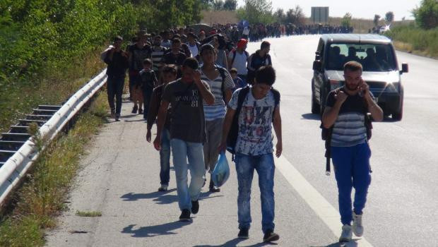 Suriyeliler Avrupa’ya gitmek için Edirneye akın etti