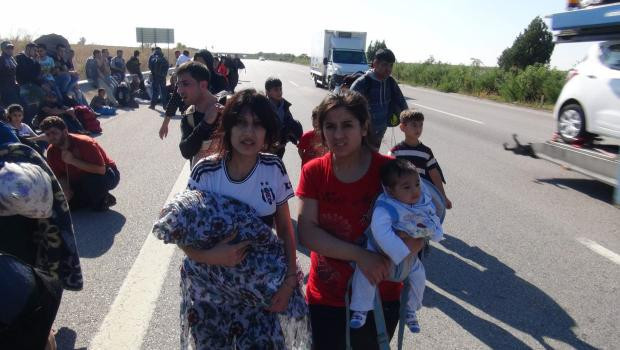 Suriyeliler Avrupa’ya gitmek için Edirneye akın etti