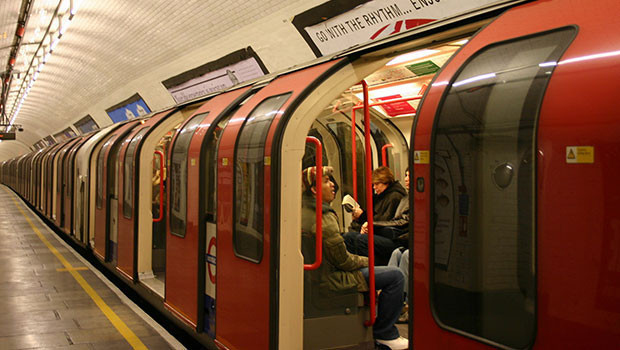 İstanbulda metro seferleri gece de sürsün