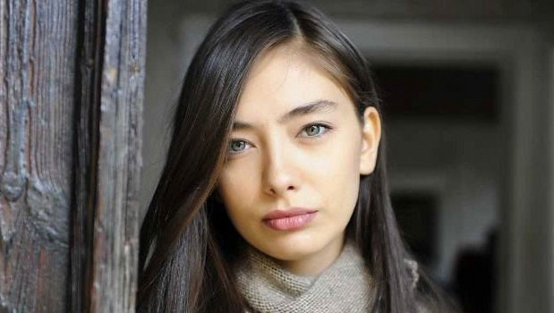 Kara Sevda 1.bölüm fragmanını izle | Kara Sevda 1.bölümde neler olacak