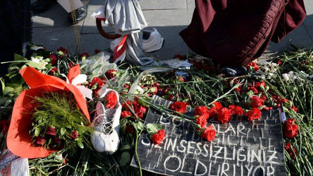 Ankara Garı önünde anma