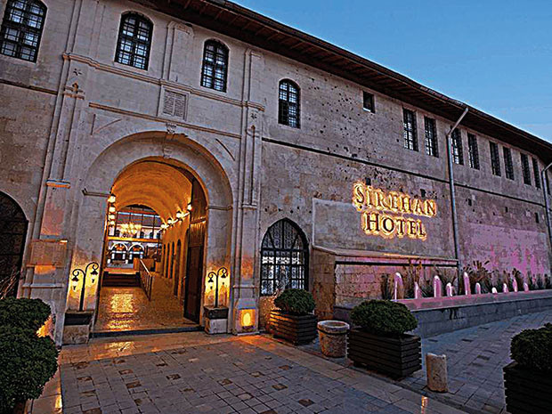 Yeni Belediye Başkanı Fatma Şahinden Gaziantep lezzetleri