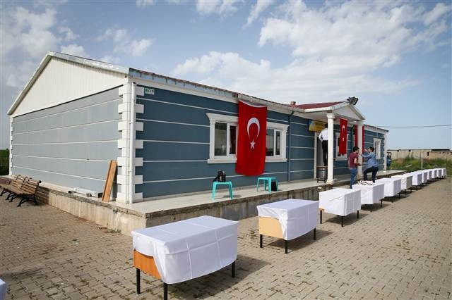 13 köylü son yolculuğuna böyle uğurlandı