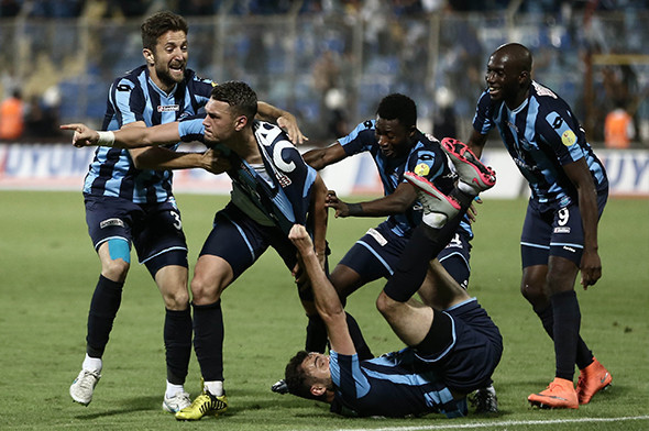 Play-off maçında Yılmaz Vural şov