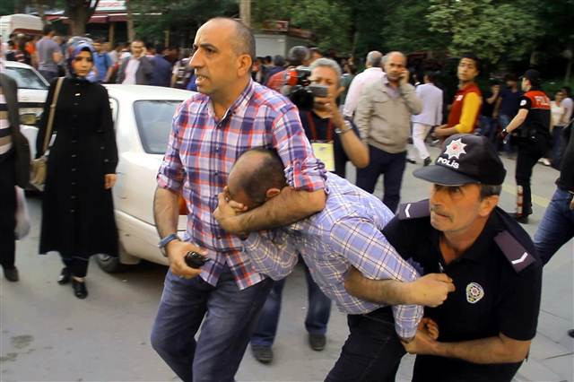 Elazığsporun kongresinde şehir karıştı