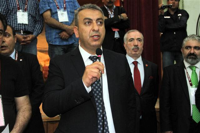 Elazığsporun kongresinde şehir karıştı