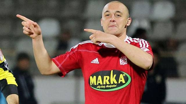 Fenerbahçede Salih Uçan için karar verildi