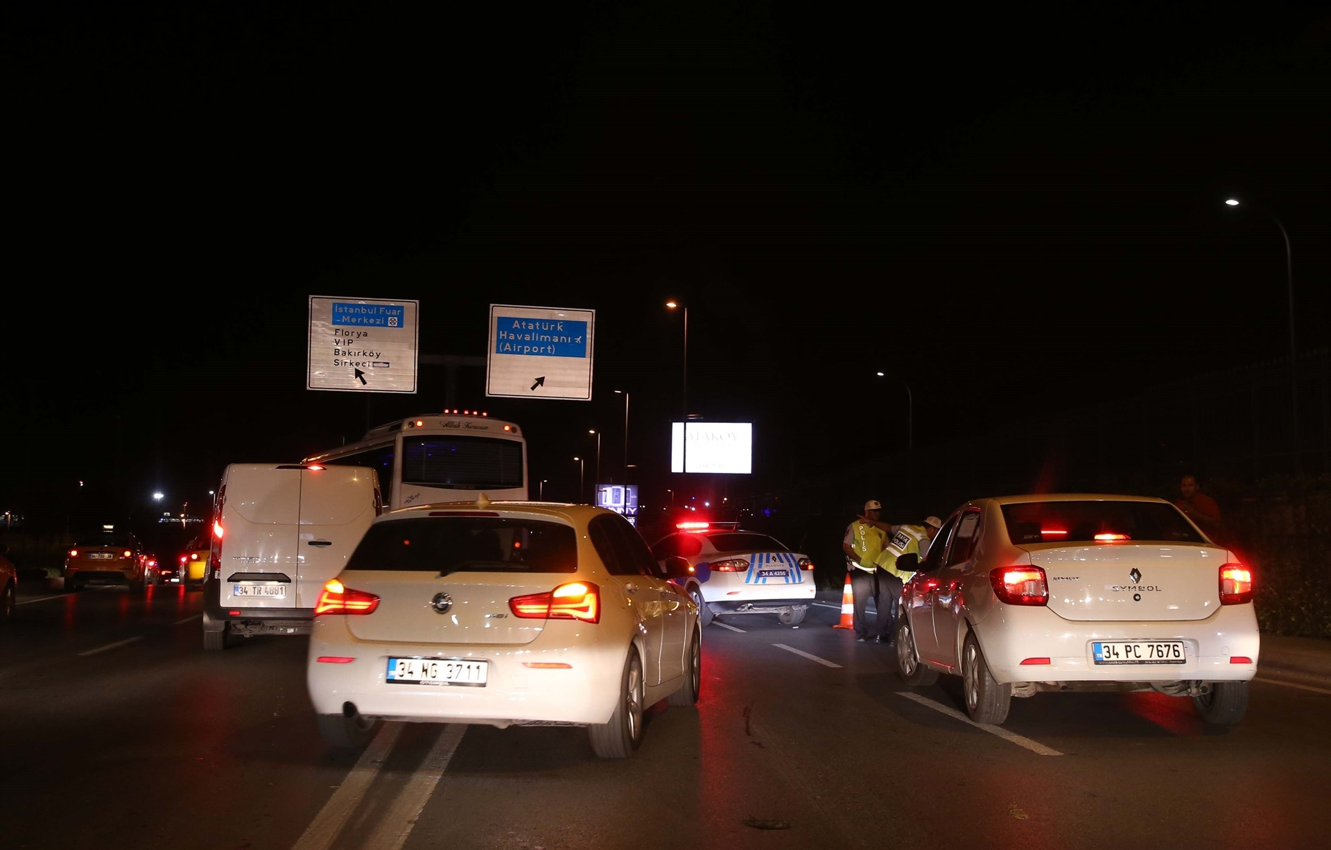 Patlamalardan sonra ilk görüntüler