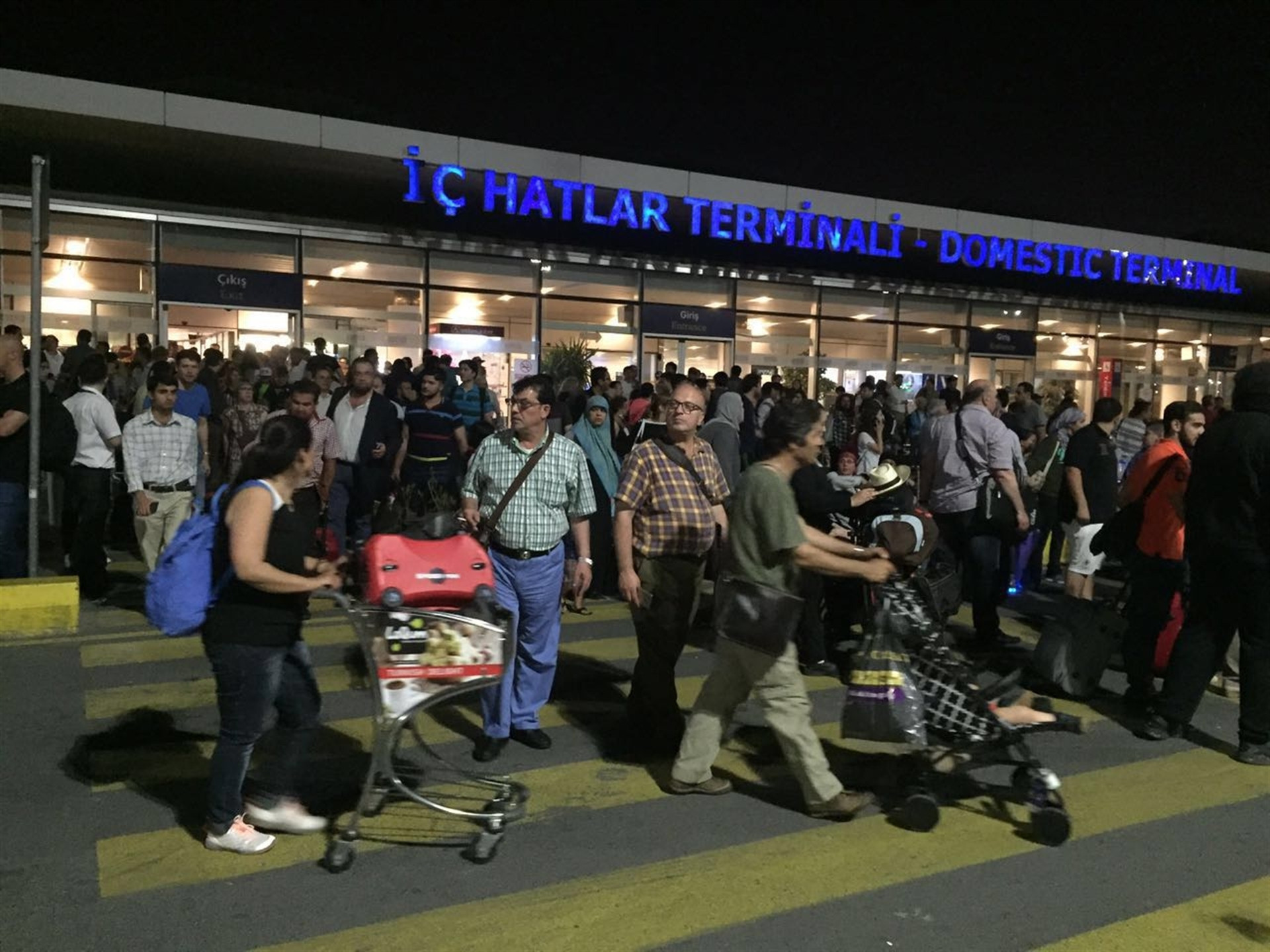 Patlamalardan sonra ilk görüntüler