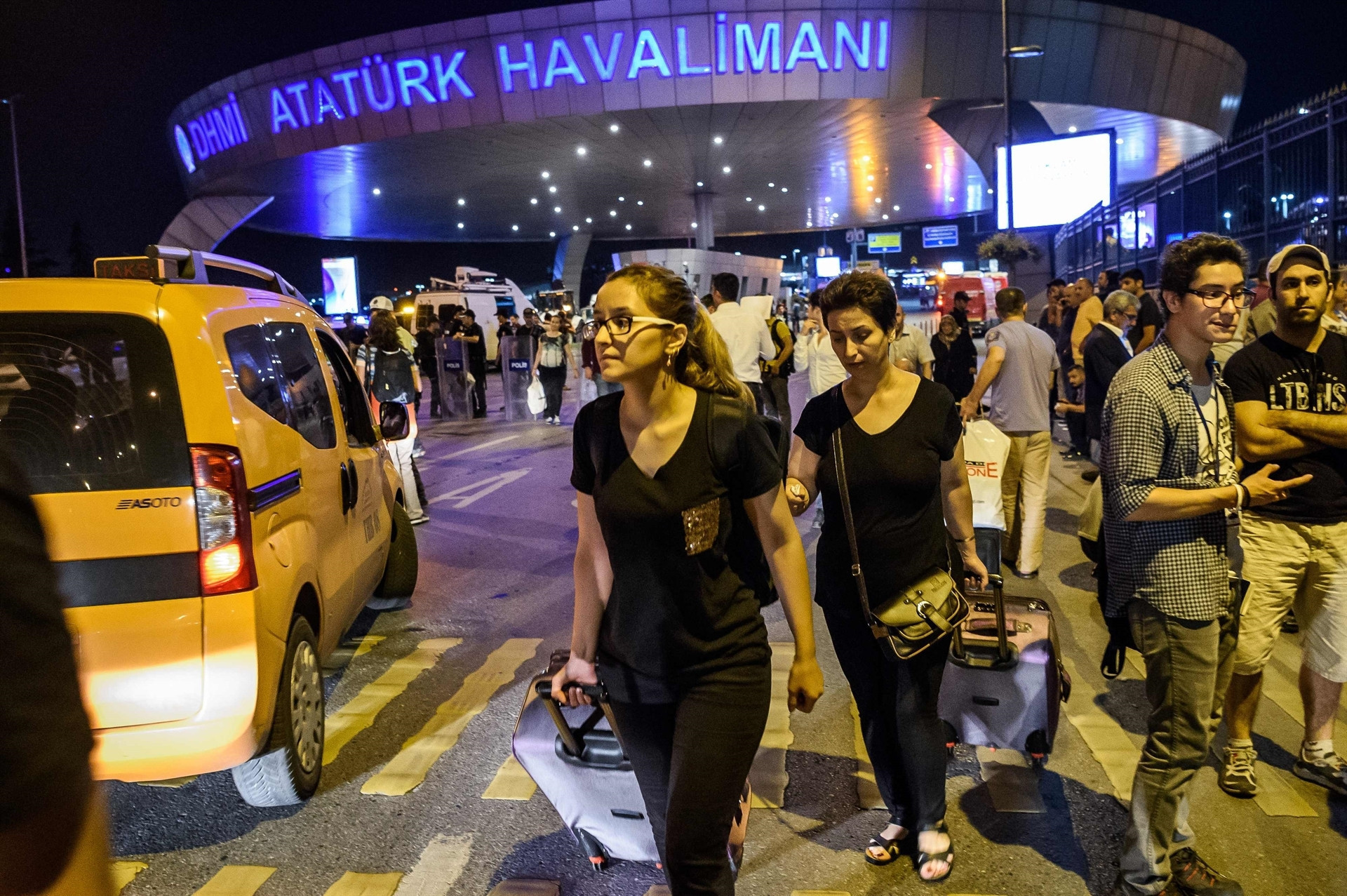 Patlamalardan sonra ilk görüntüler