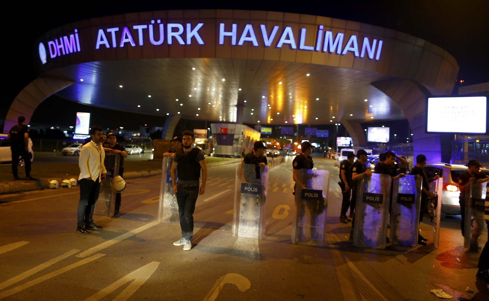 Patlamalardan sonra ilk görüntüler
