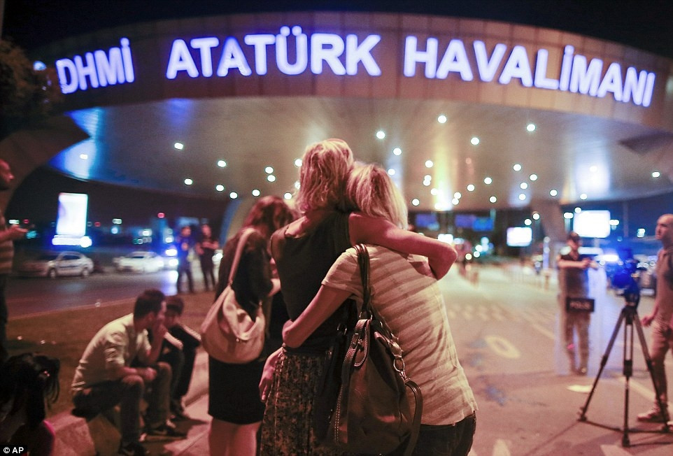 Patlamalardan sonra ilk görüntüler