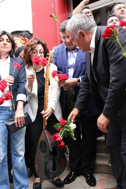 Sivas katliamı anmasında acı görüntüler