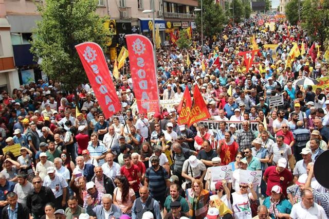 Sivas katliamı anmasında acı görüntüler